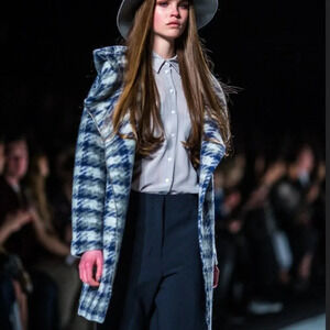 Soia & Kyo Kym Wool Blend Check Plaid Zip Jacket Hooded Coat Sz Medium